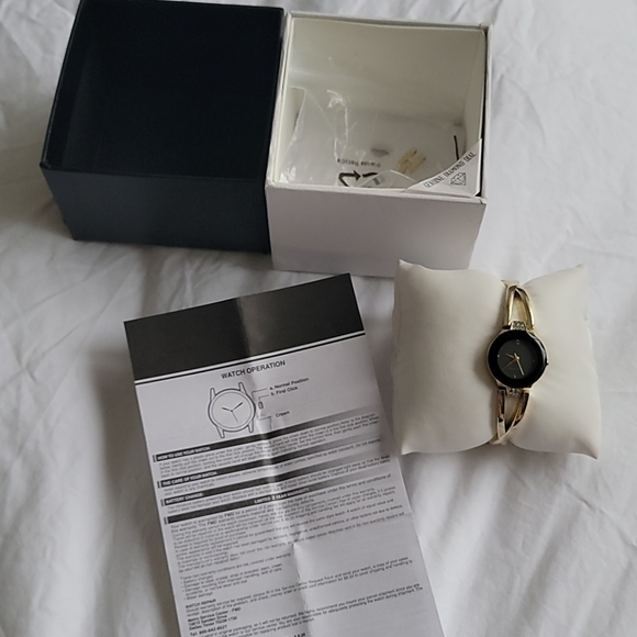 Watch - Picture 5 of 8